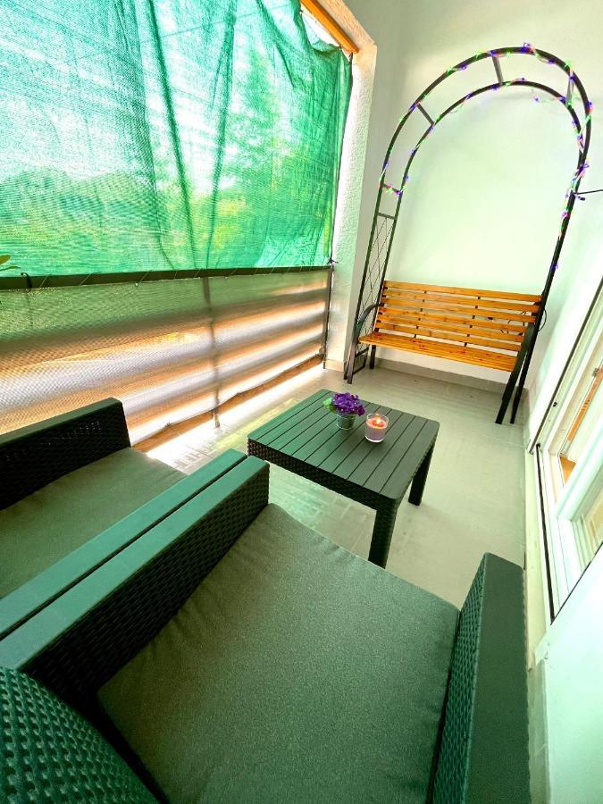 Apartment For 6 + Free Parking Place Zadar Exterior foto